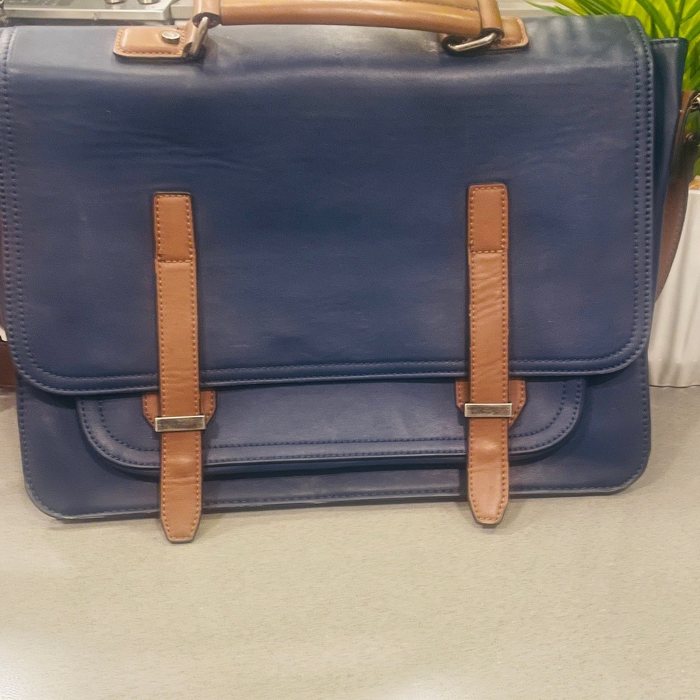 Brown Briefcase with Structured Shape and Textured Leather